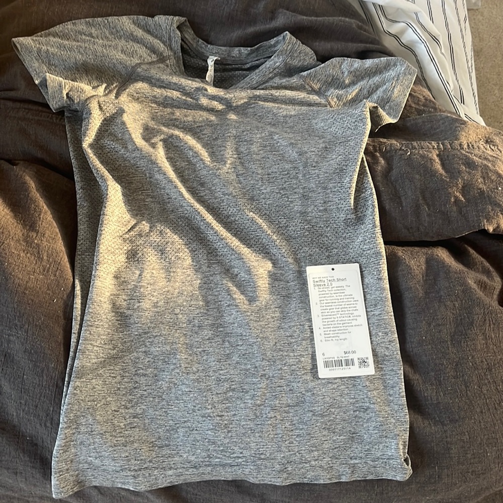 lululemon swiftly size 6 looking for a trade!!